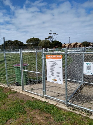 Sign at the large dog park