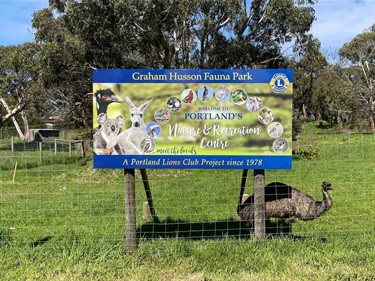 Sign with Emu