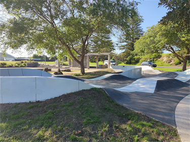 Pump track