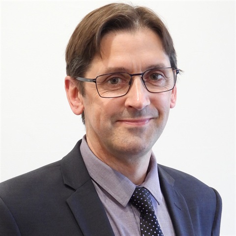 headshot-Cr-Jowett.jpg
